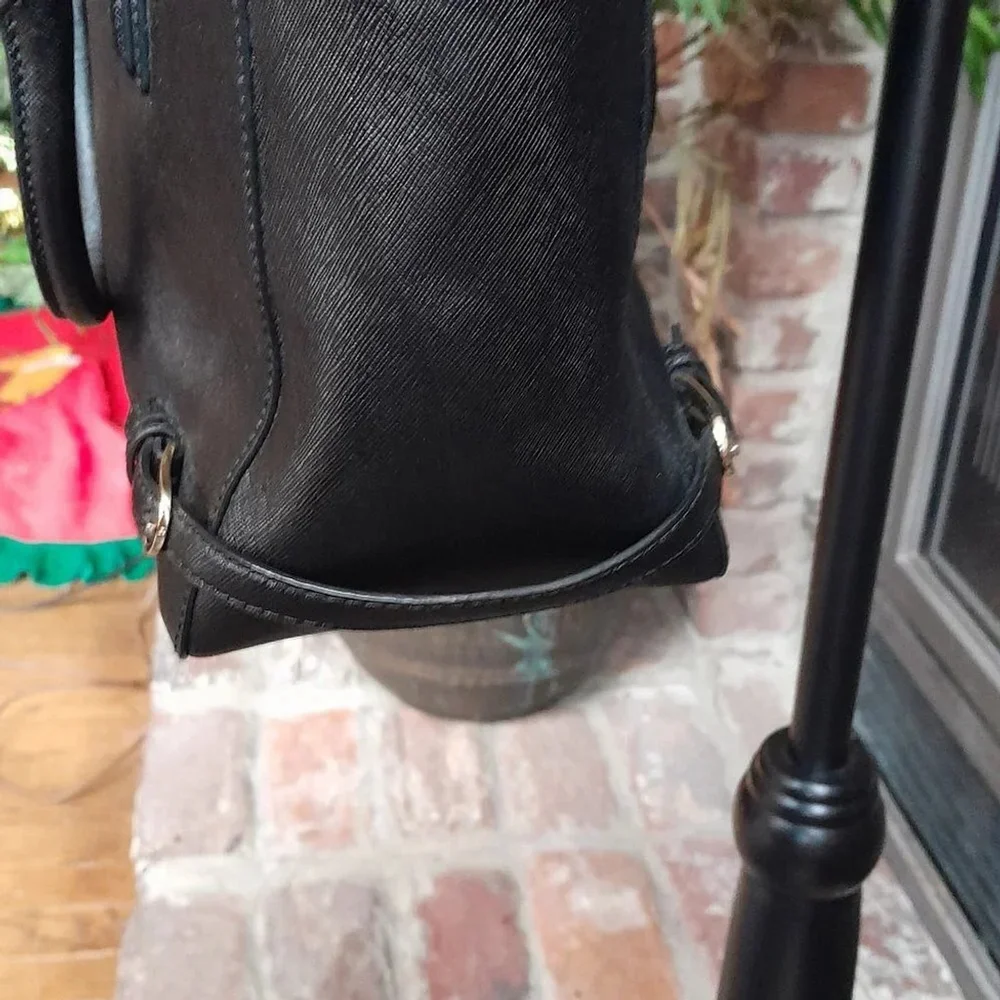 Tory Burch Robinson Multi Saffiano Double Zip Bag